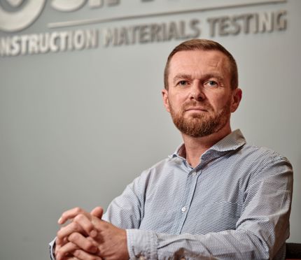 Chris Simmons Chris Simmons